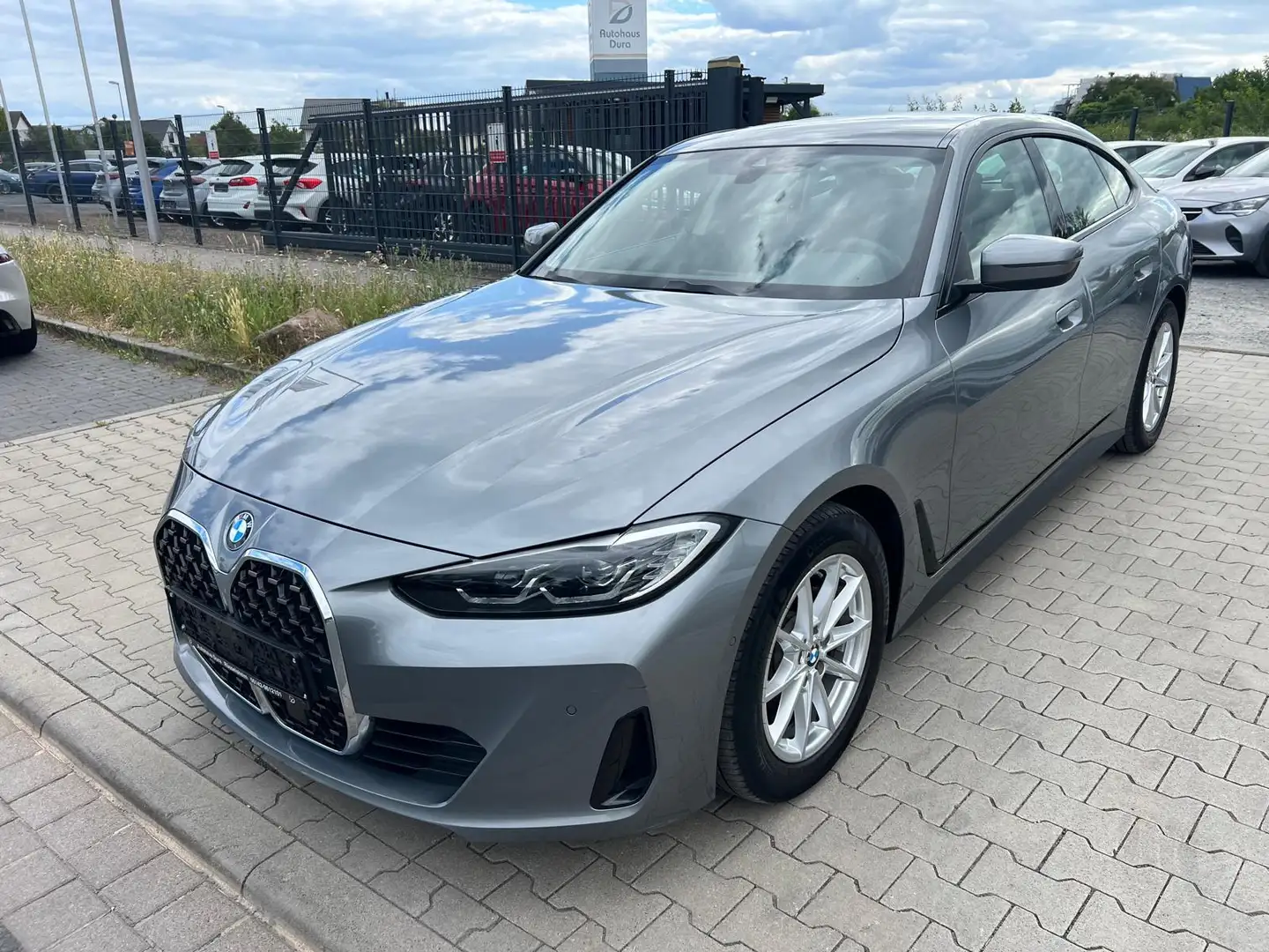 BMW 420 Aut. Navi+Led+Kamera+Shz Šedá - 2