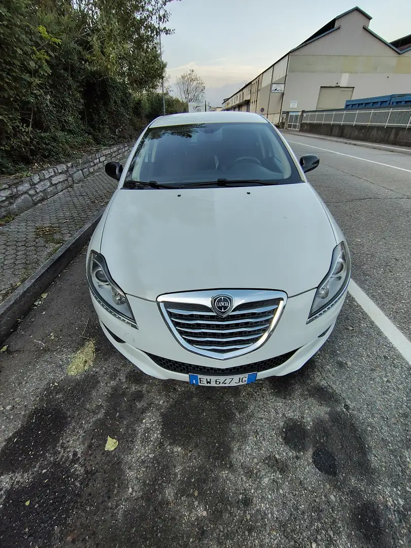 Lancia Delta Delta III 20081.4 tjt Gold ecochic Gpl 120cv my14 Bianco - 2