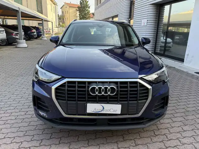 Audi Q3 view 2