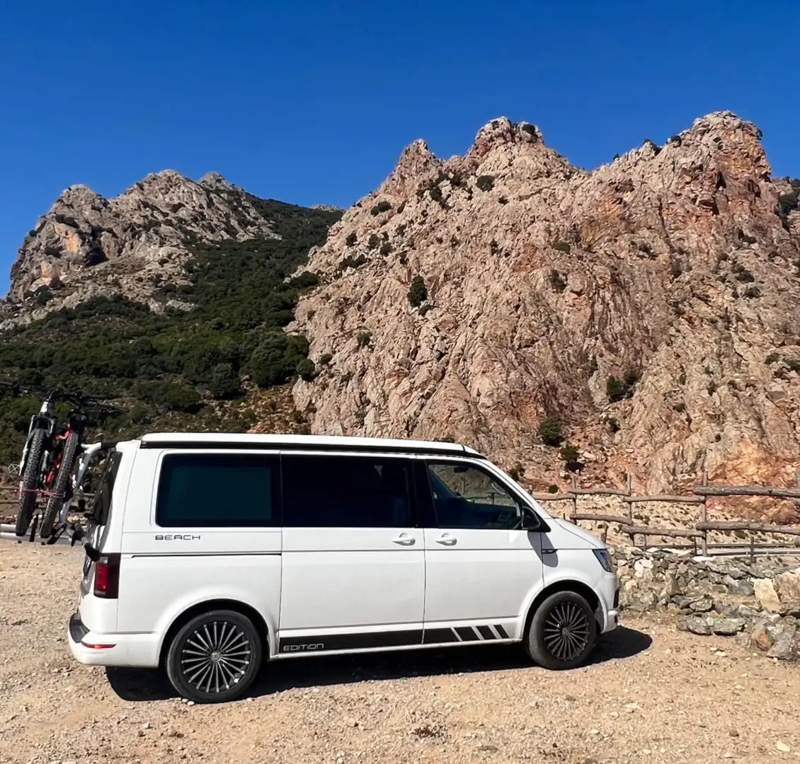 Volkswagen T6 California Beach Edition Bianco - 2