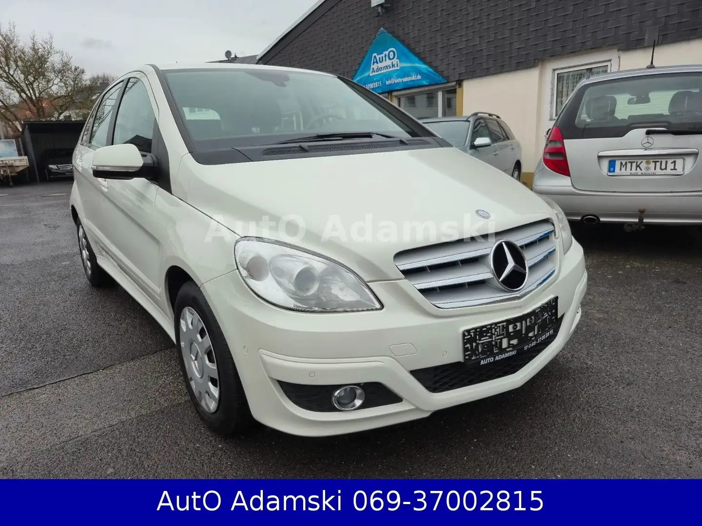 Mercedes-Benz B 180 Autotronic 1.Hand Parkassistent 79tkm AW Weiß - 1