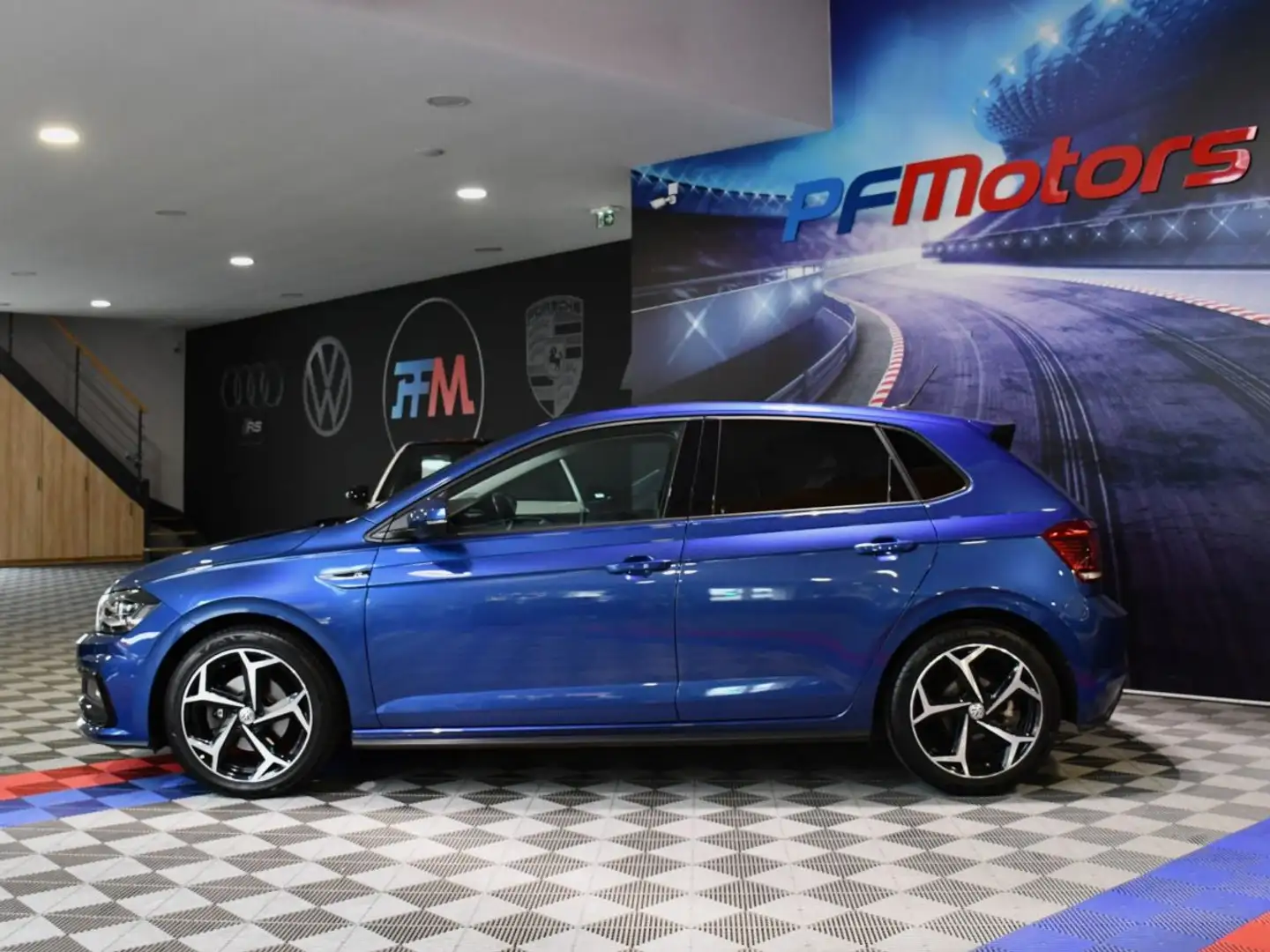 Volkswagen Polo R-Line 1.0 TSI 115 BVM6 GPS Virtual ACC Car Play Induction Caméra Beats JA 17 Bleu - 2