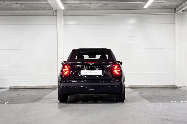 Mini Convertible view 13