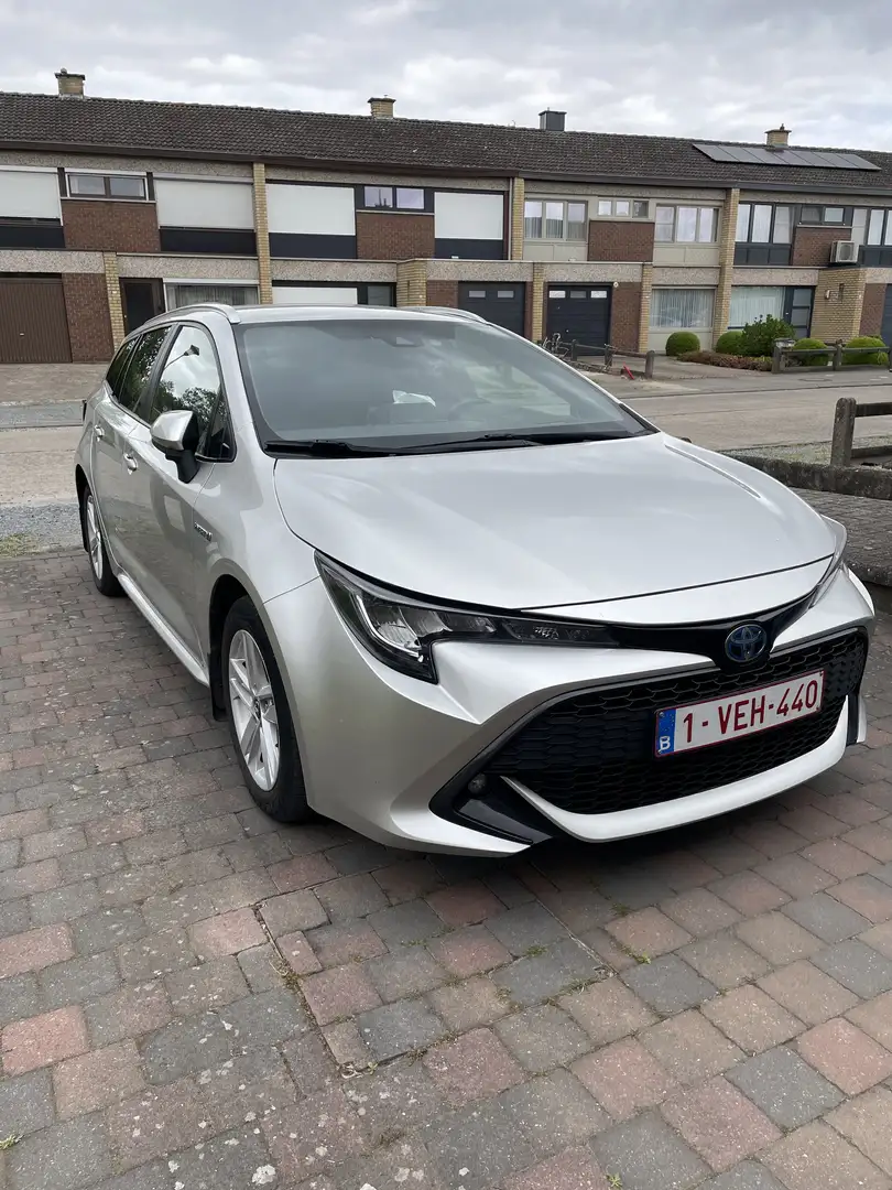 Toyota Corolla 1.8 Hybrid Touring Sports Business Edition - 1