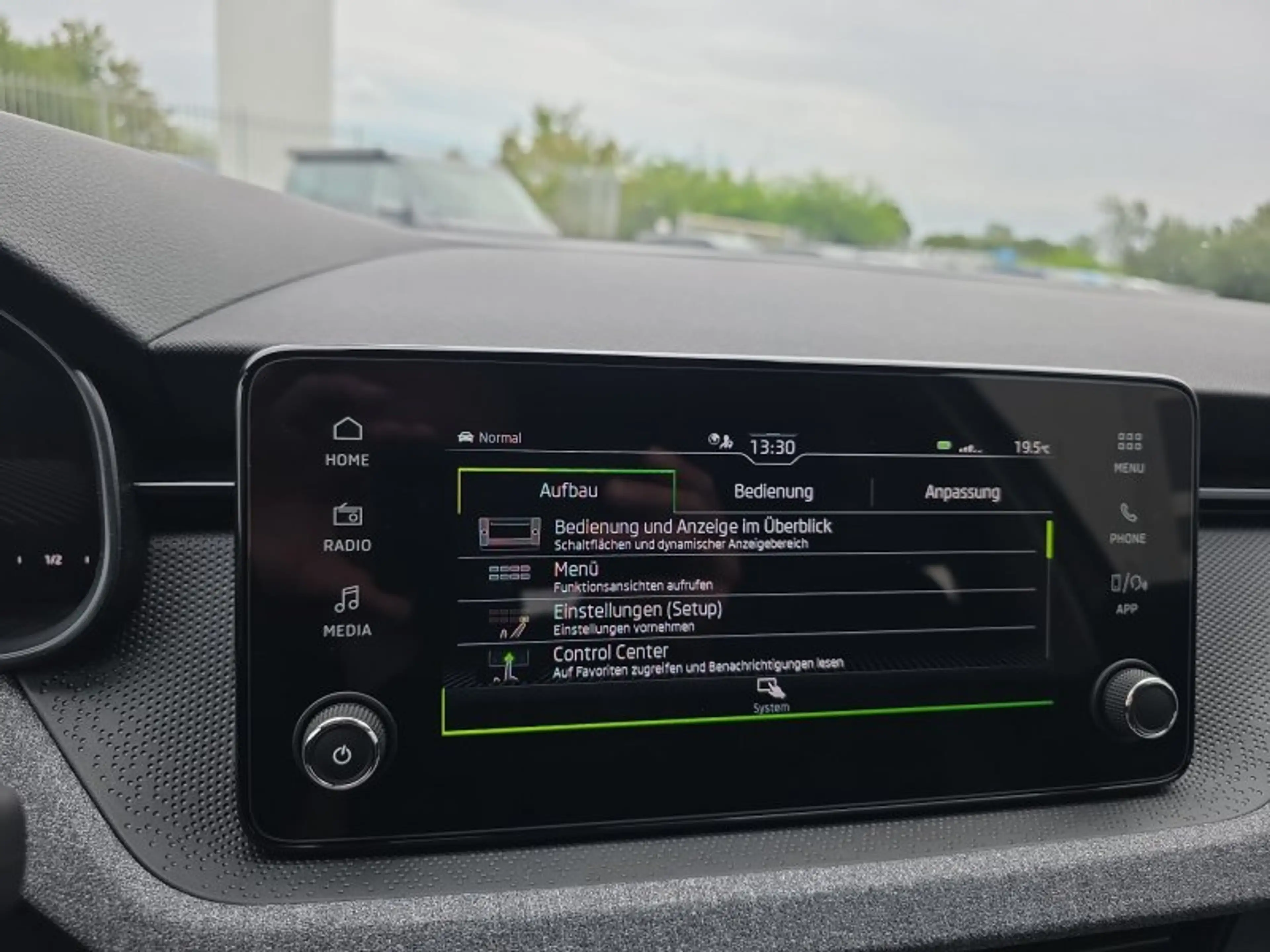 Skoda Kamiq Selection 1,5TSI DSG AHK/Kamera/LED/Kessy/Winterp. — photo 47