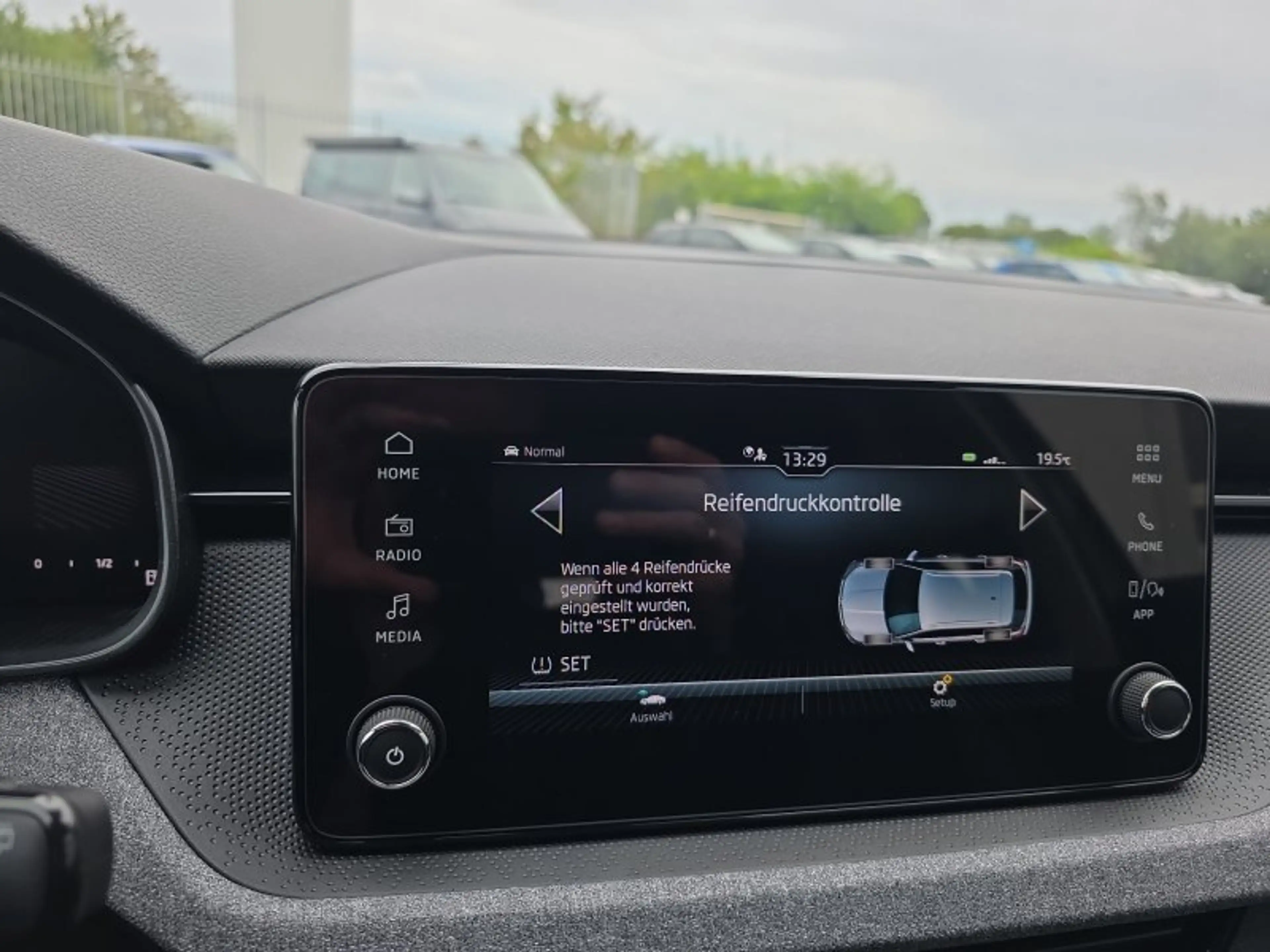 Skoda Kamiq Selection 1,5TSI DSG AHK/Kamera/LED/Kessy/Winterp. — photo 41