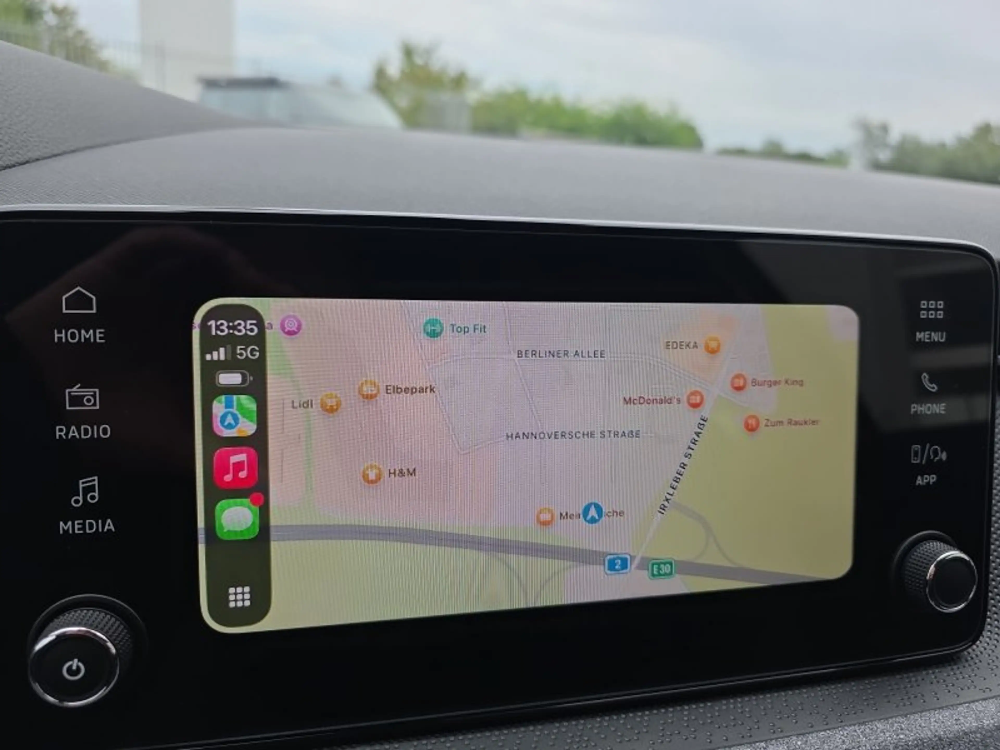 Skoda Kamiq Selection 1,5TSI DSG AHK/Kamera/LED/Kessy/Winterp. — photo 33