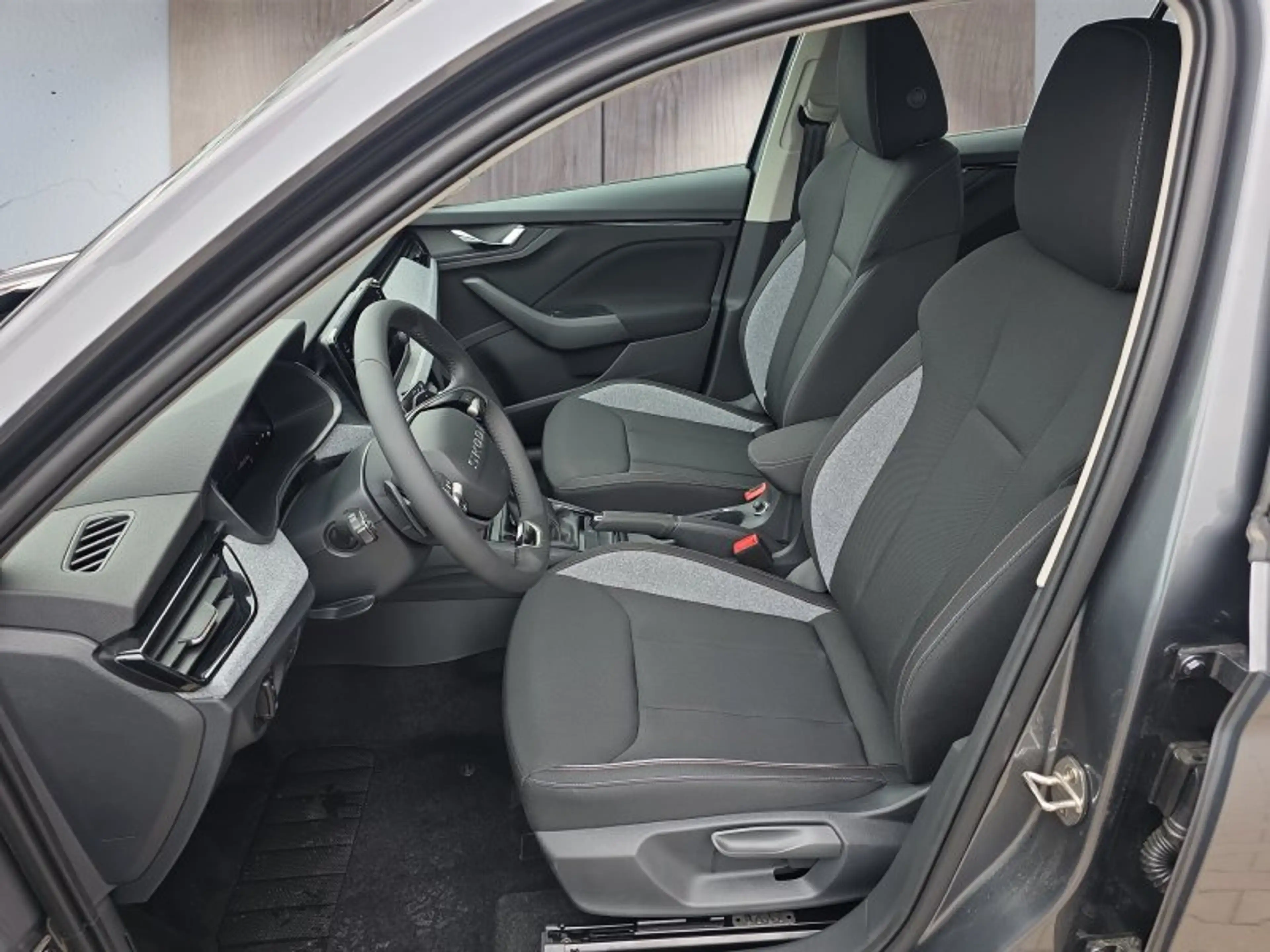 Skoda Kamiq Selection 1,5TSI DSG AHK/Kamera/LED/Kessy/Winterp. — photo 10