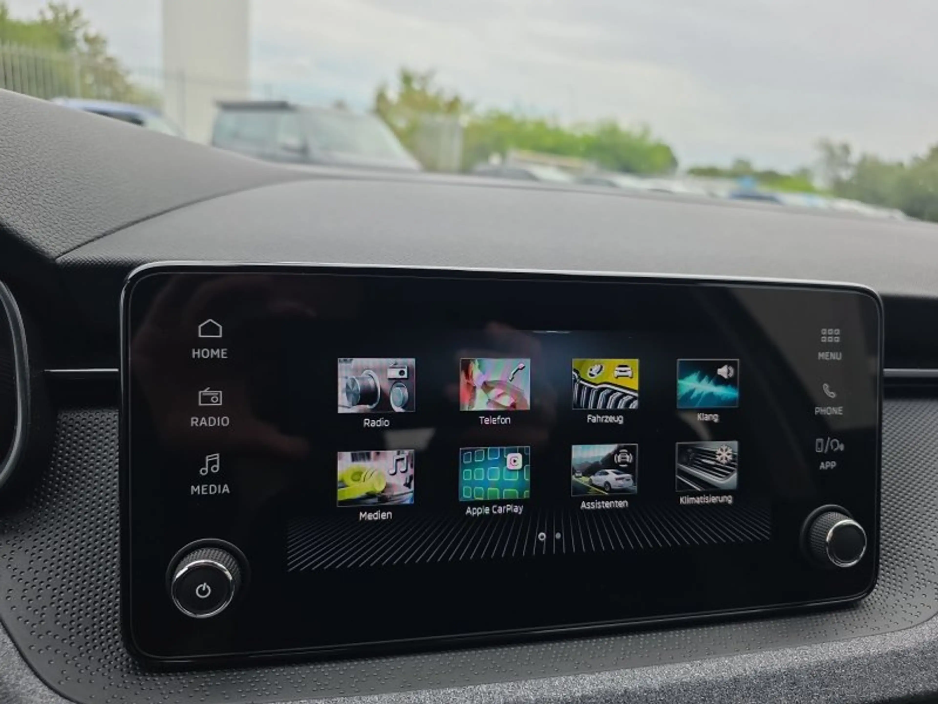 Skoda Kamiq Selection 1,5TSI DSG AHK/Kamera/LED/Kessy/Winterp. — photo 36