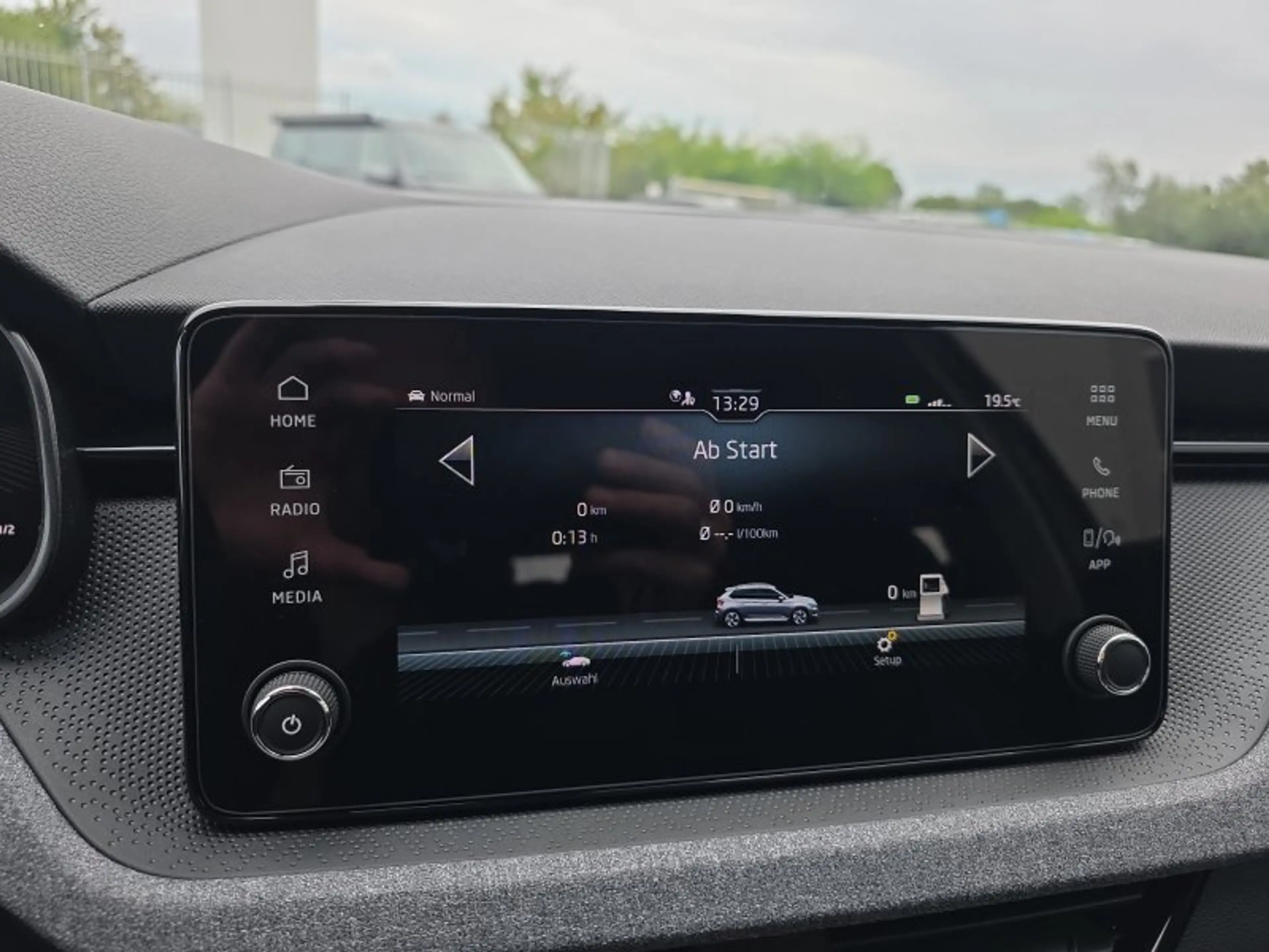 Skoda Kamiq Selection 1,5TSI DSG AHK/Kamera/LED/Kessy/Winterp. — photo 39