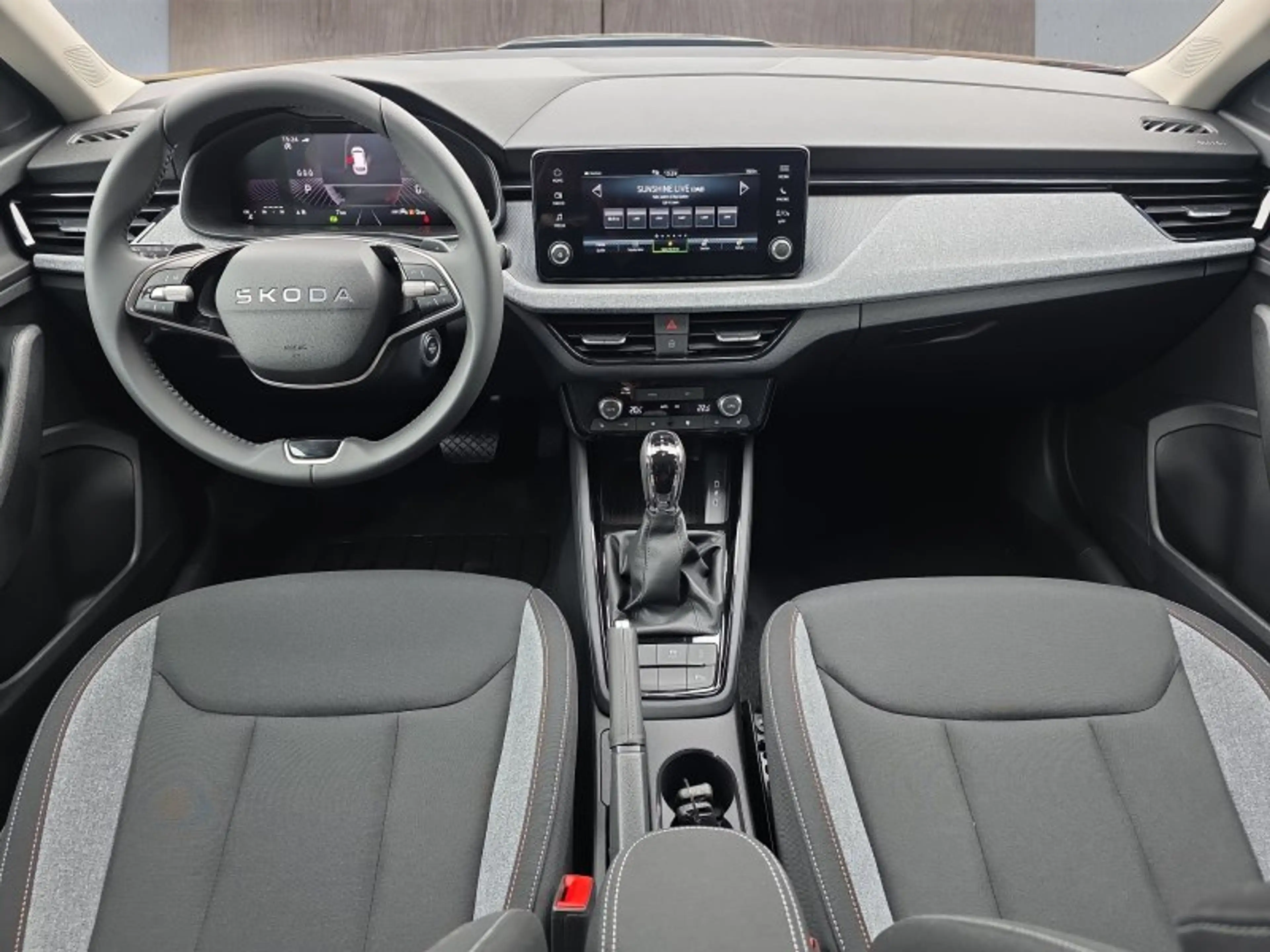 Skoda Kamiq Selection 1,5TSI DSG AHK/Kamera/LED/Kessy/Winterp. — photo 11