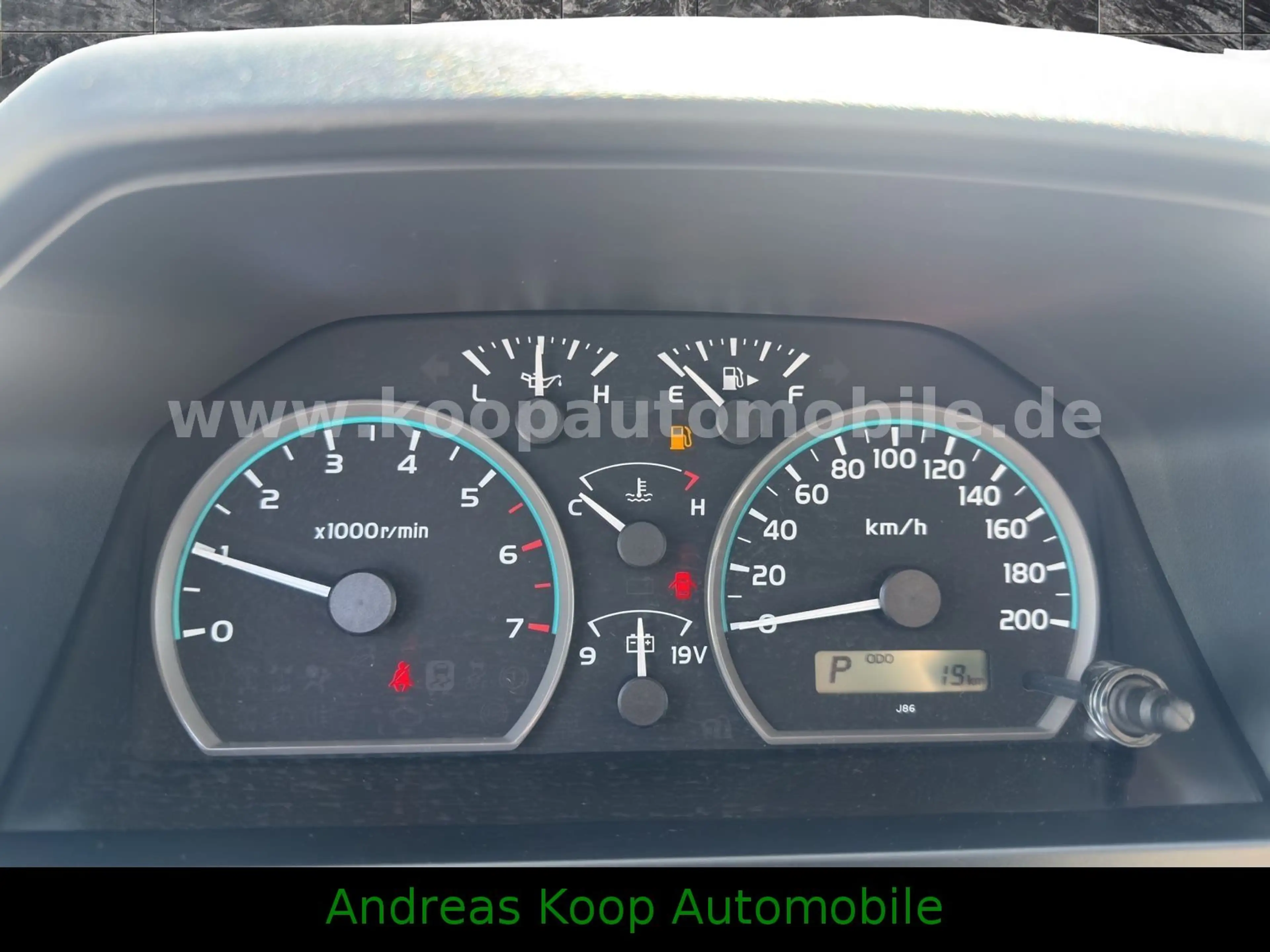 Toyota Land Cruiser GRJ 76 A/T 4,0i V6 Diff 4x4 SOFORT — photo 14