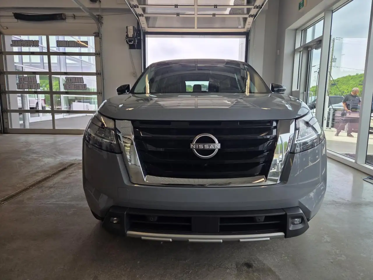 Nissan Pathfinder photo Nissan Pathfinder