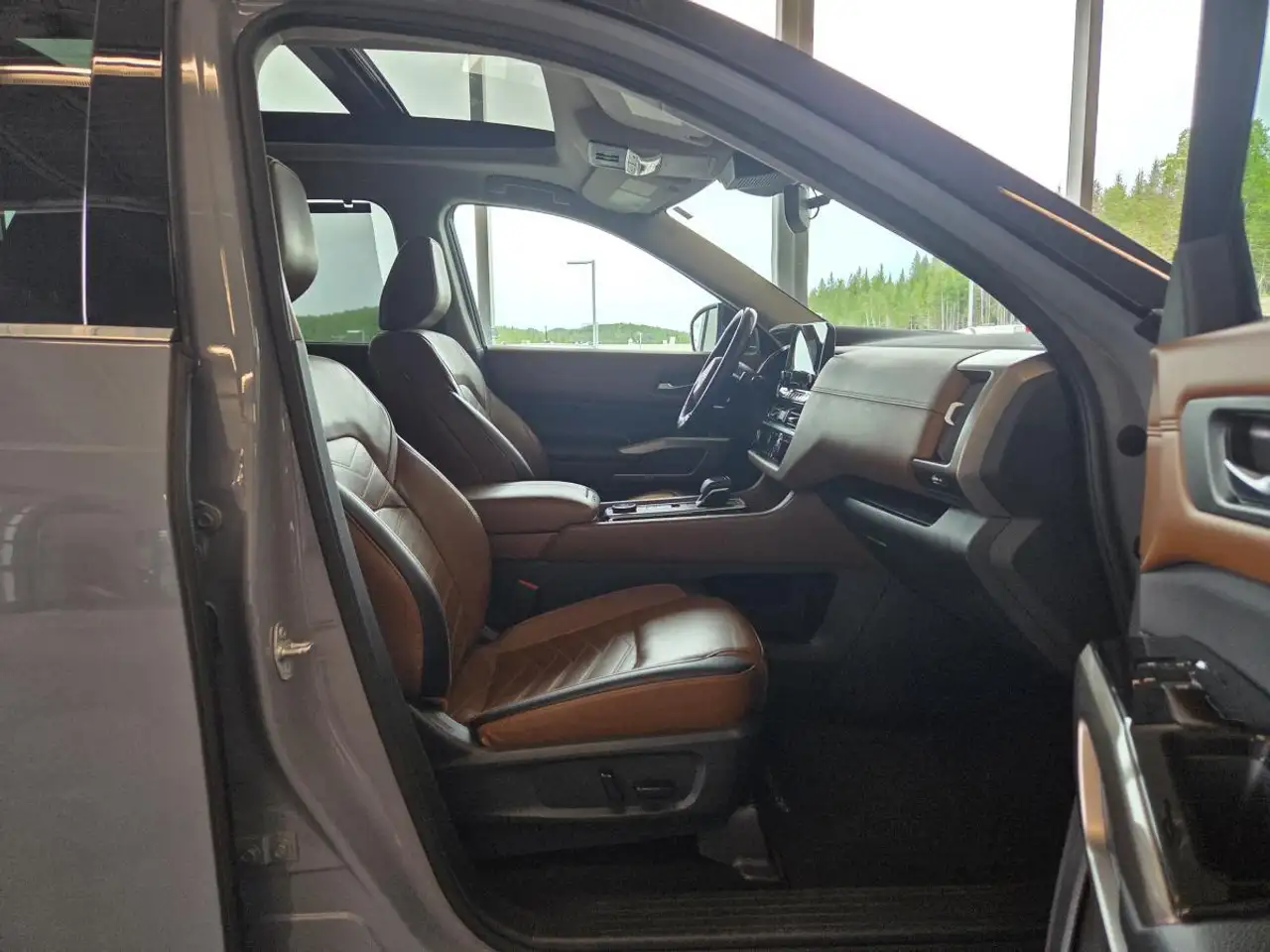 Nissan Pathfinder photo Nissan Pathfinder