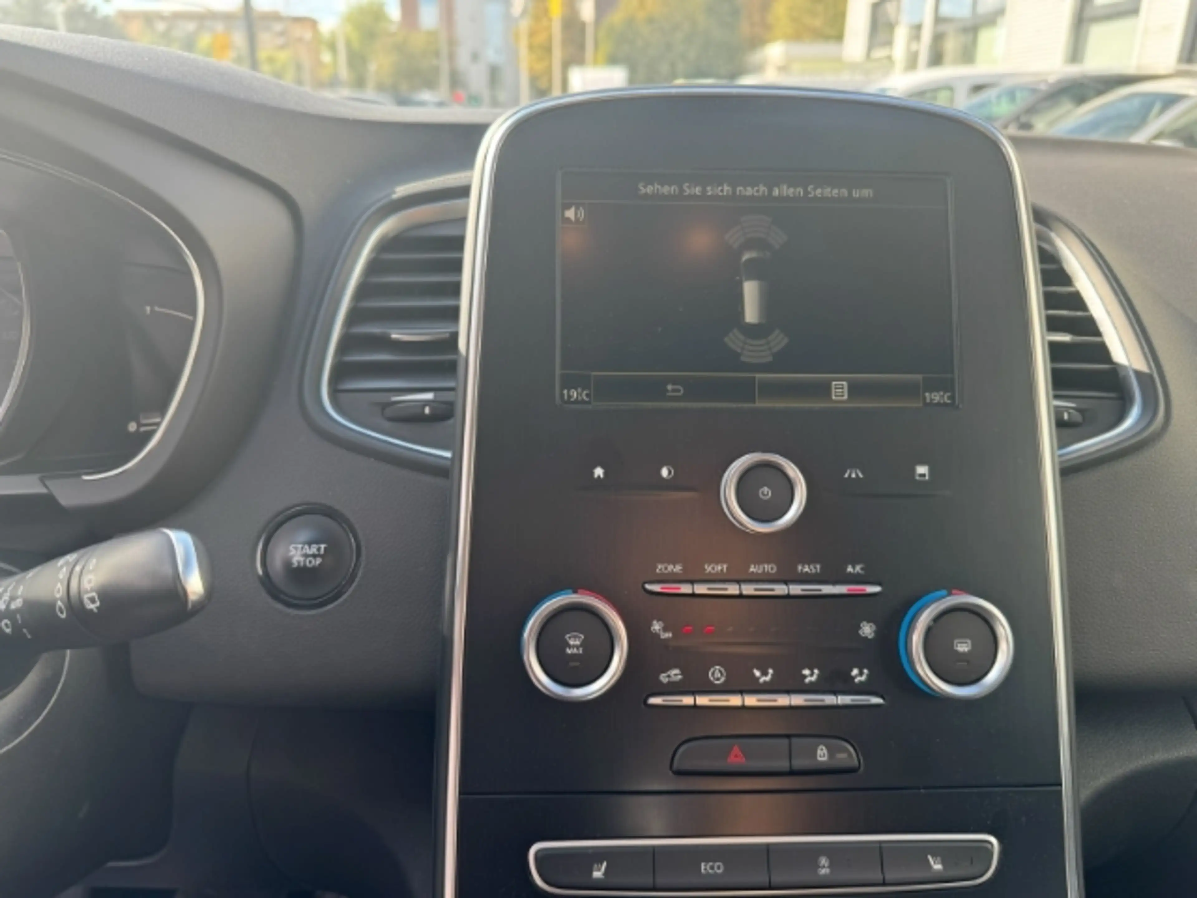 Renault Scenic IV Limited — photo 14