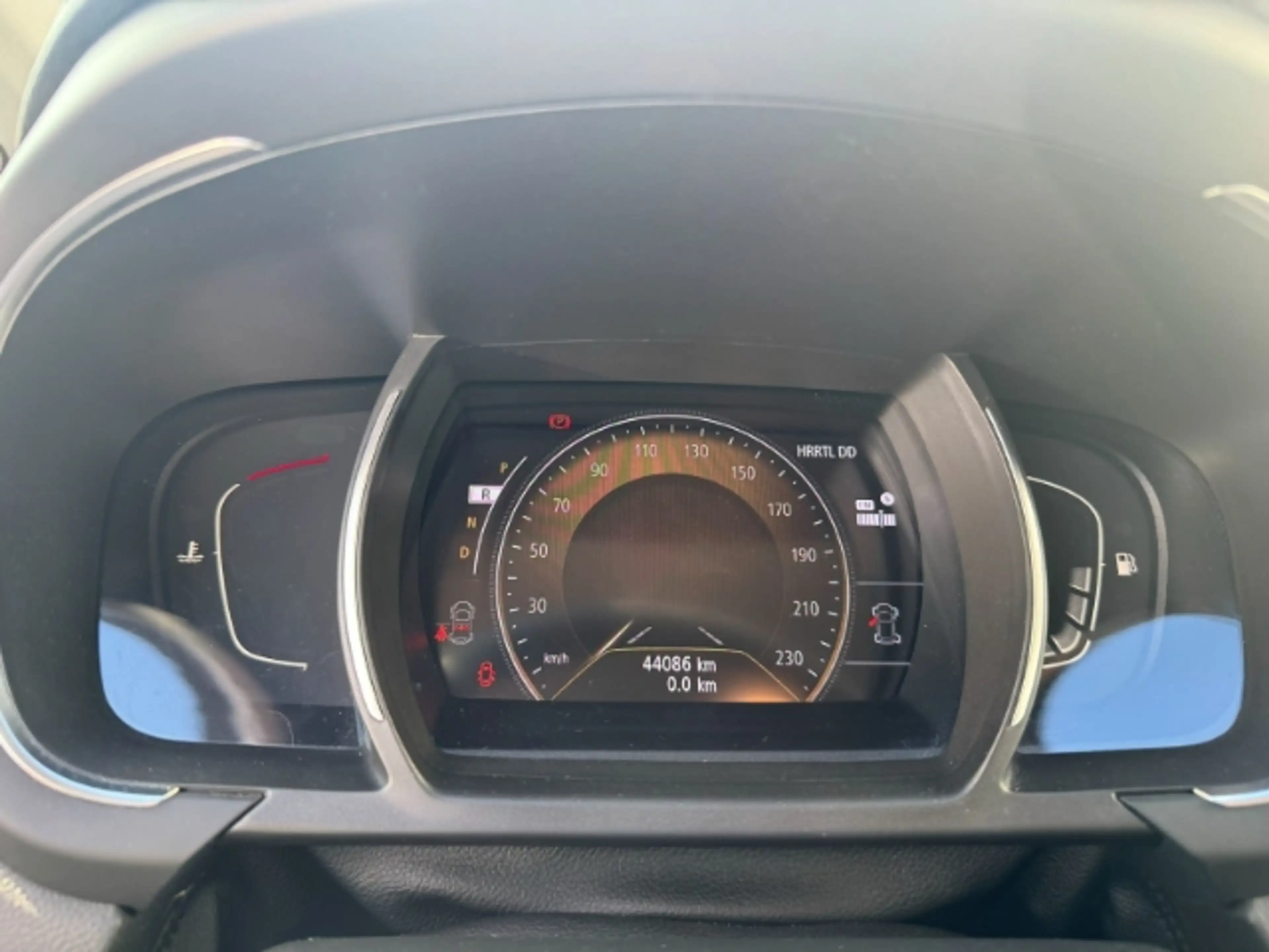 Renault Scenic IV Limited — photo 11