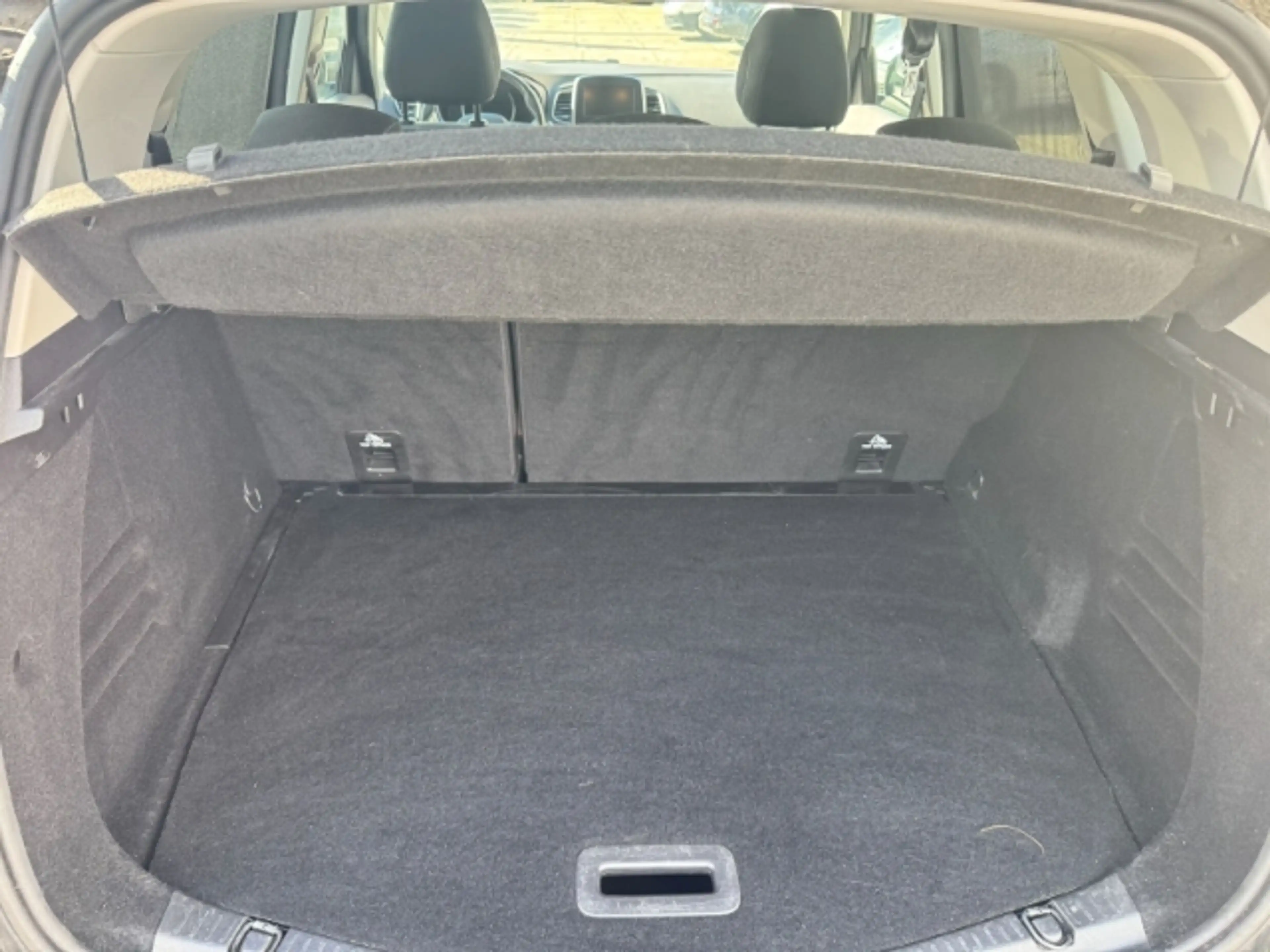 Renault Scenic IV Limited — photo 7