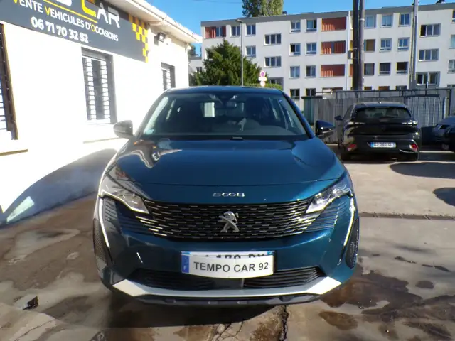 Peugeot 5008 view 3