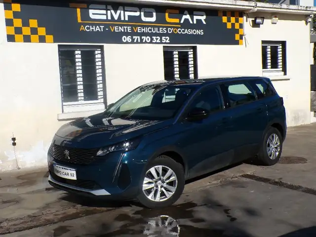 2022 Peugeot 5008 in Blue for sale