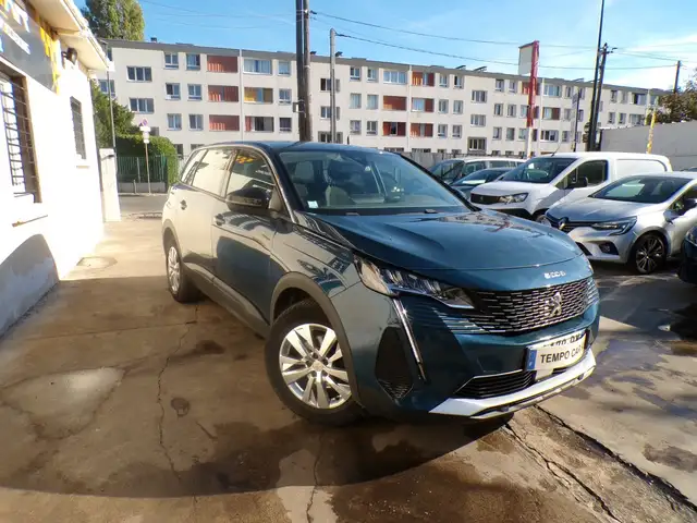 Peugeot 5008 view 5