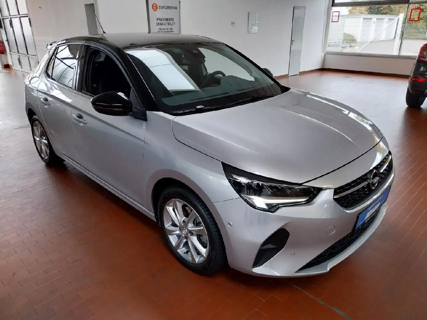 Opel Corsa Elegance 1.2 Aut. Navi SHZ Kam Tempo Silber - 2