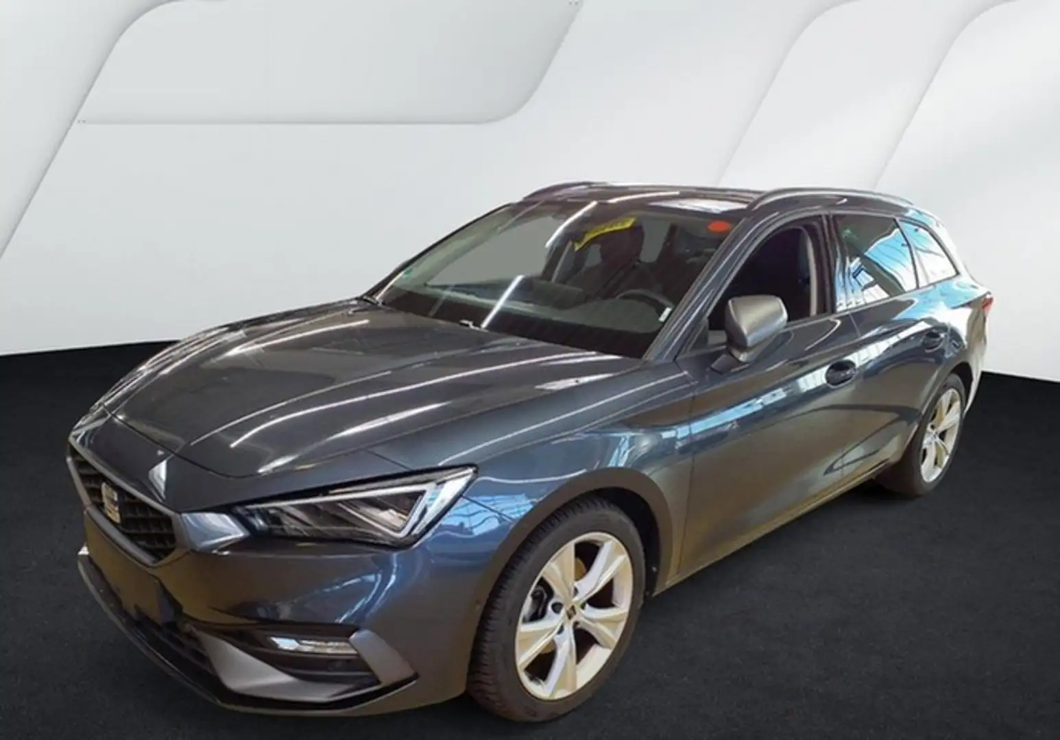 SEAT Leon ST 1.5 eTSI FR MATRIX+ACC+RFK Grau - 1