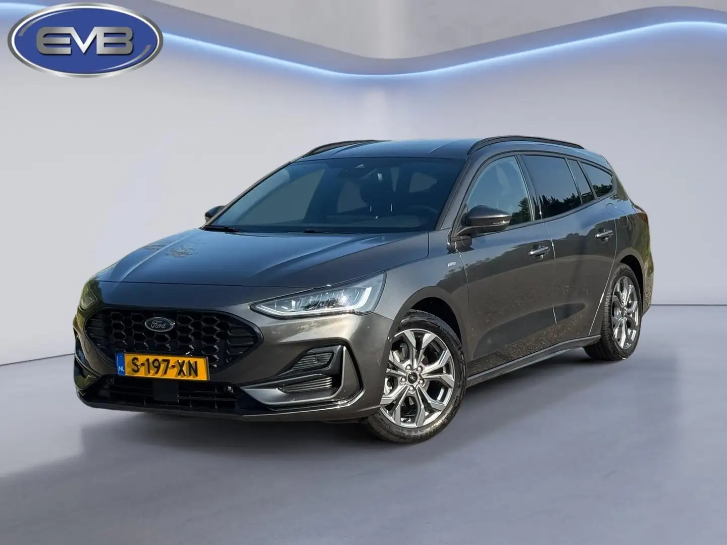 Ford Focus Wagon 1.0 EcoBoost Hybrid ST Line, trekhaak, achte Grijs - 1