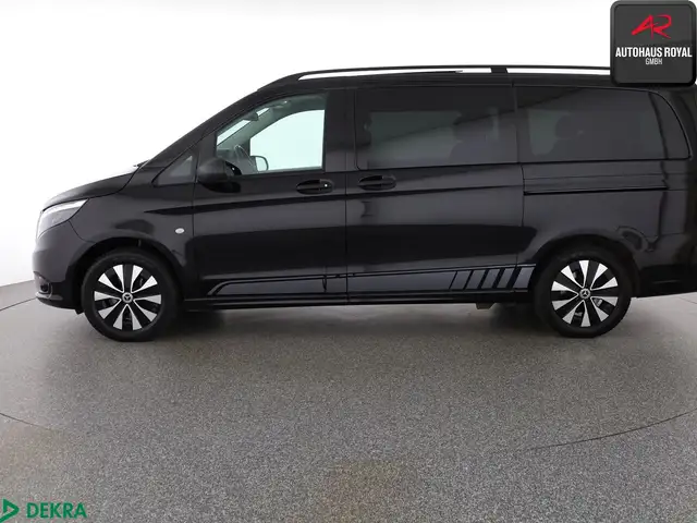 Mercedes-Benz Vito view 2