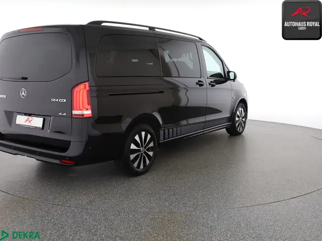 Mercedes-Benz Vito view 5