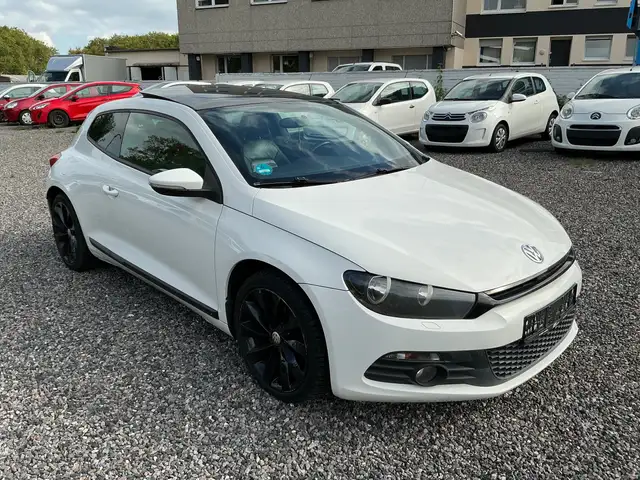Volkswagen Scirocco 2.0 TSI / Automatik/ TÜV 05/2027 / Pano