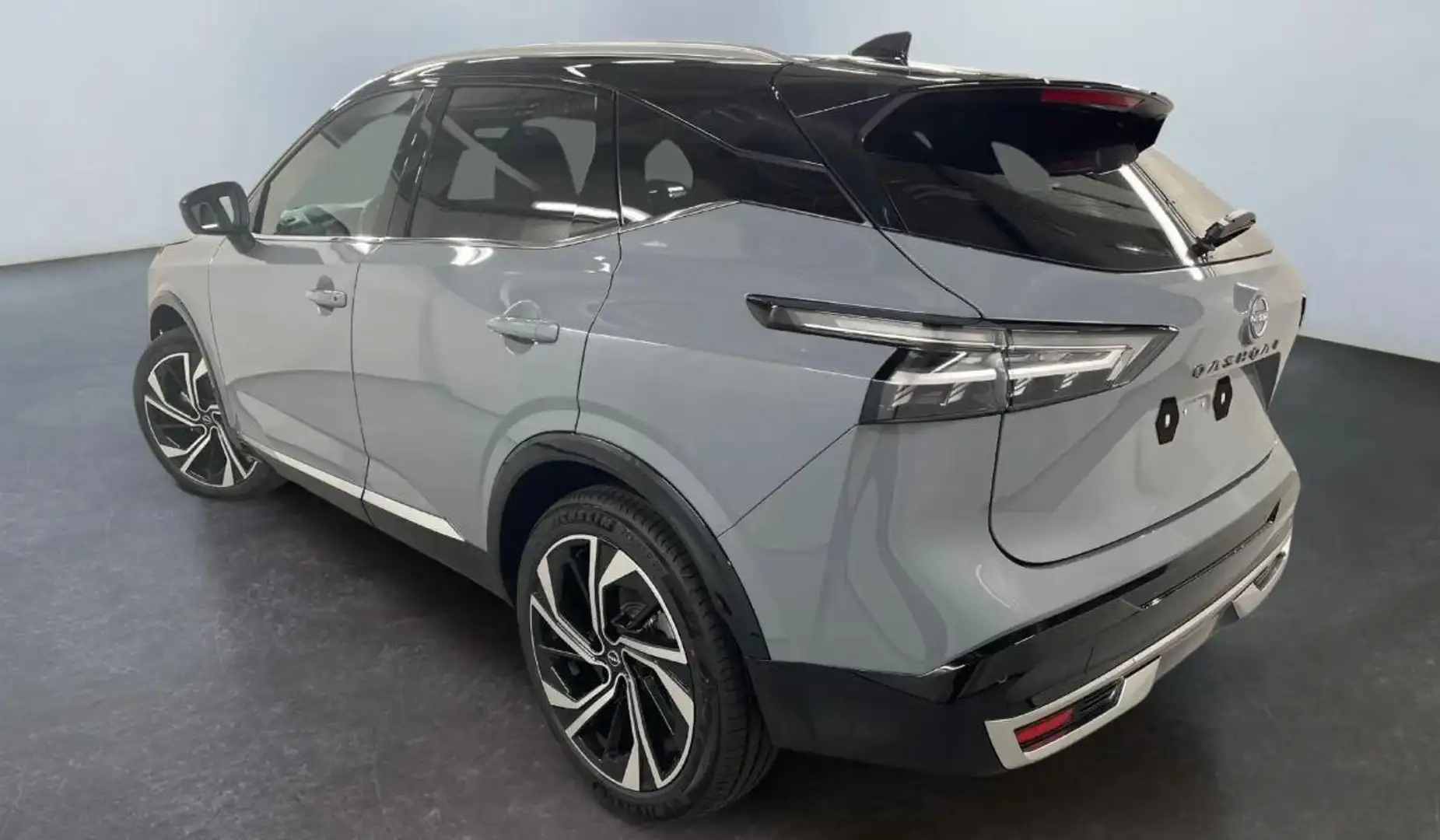 Nissan Qashqai Tekna+ MHEV X-Tronic Grau - 2