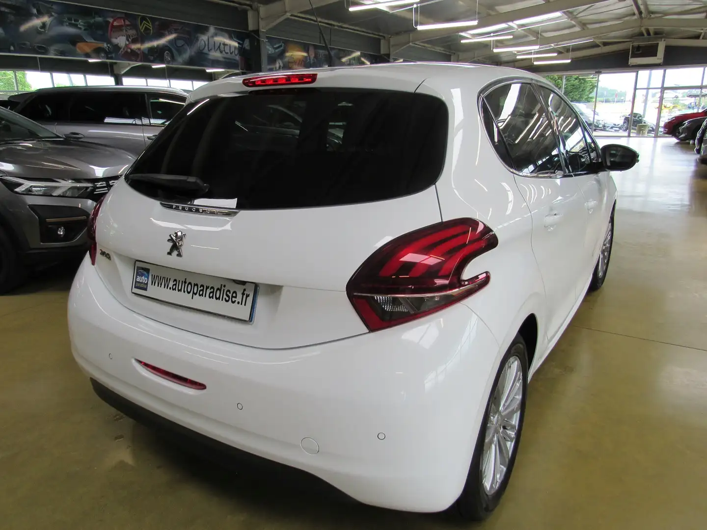 Peugeot 208 1.2 110 ALLURE EAT6 Blanc - 2