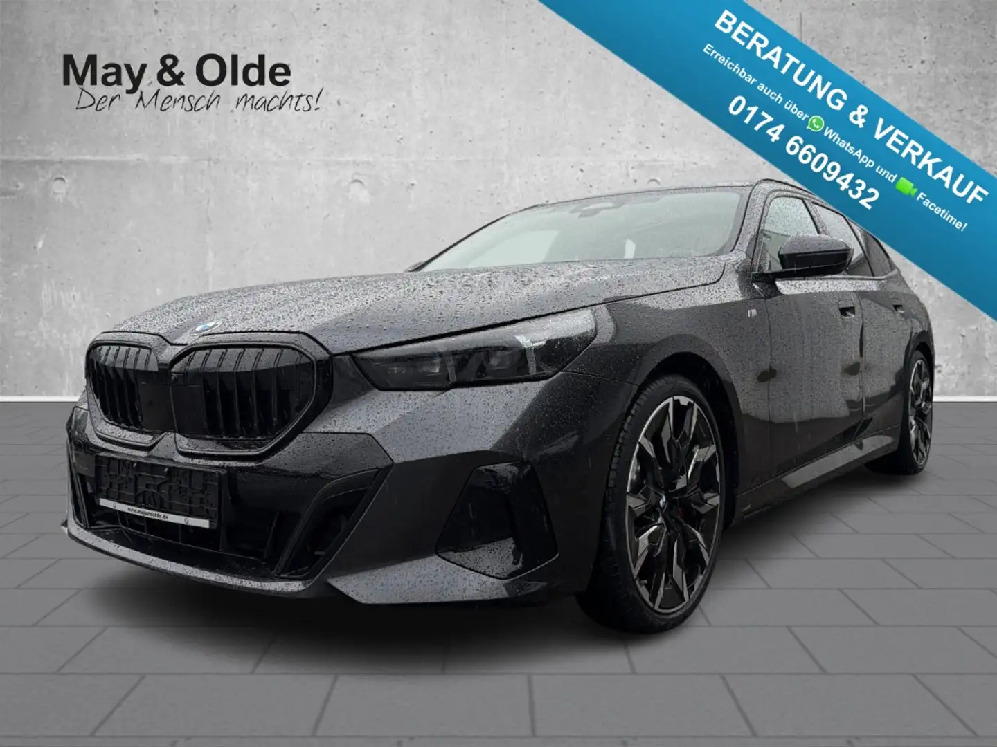 BMW 520 i Touring M Sport LED Navi AHK ACC Pano H/K Grau - 1