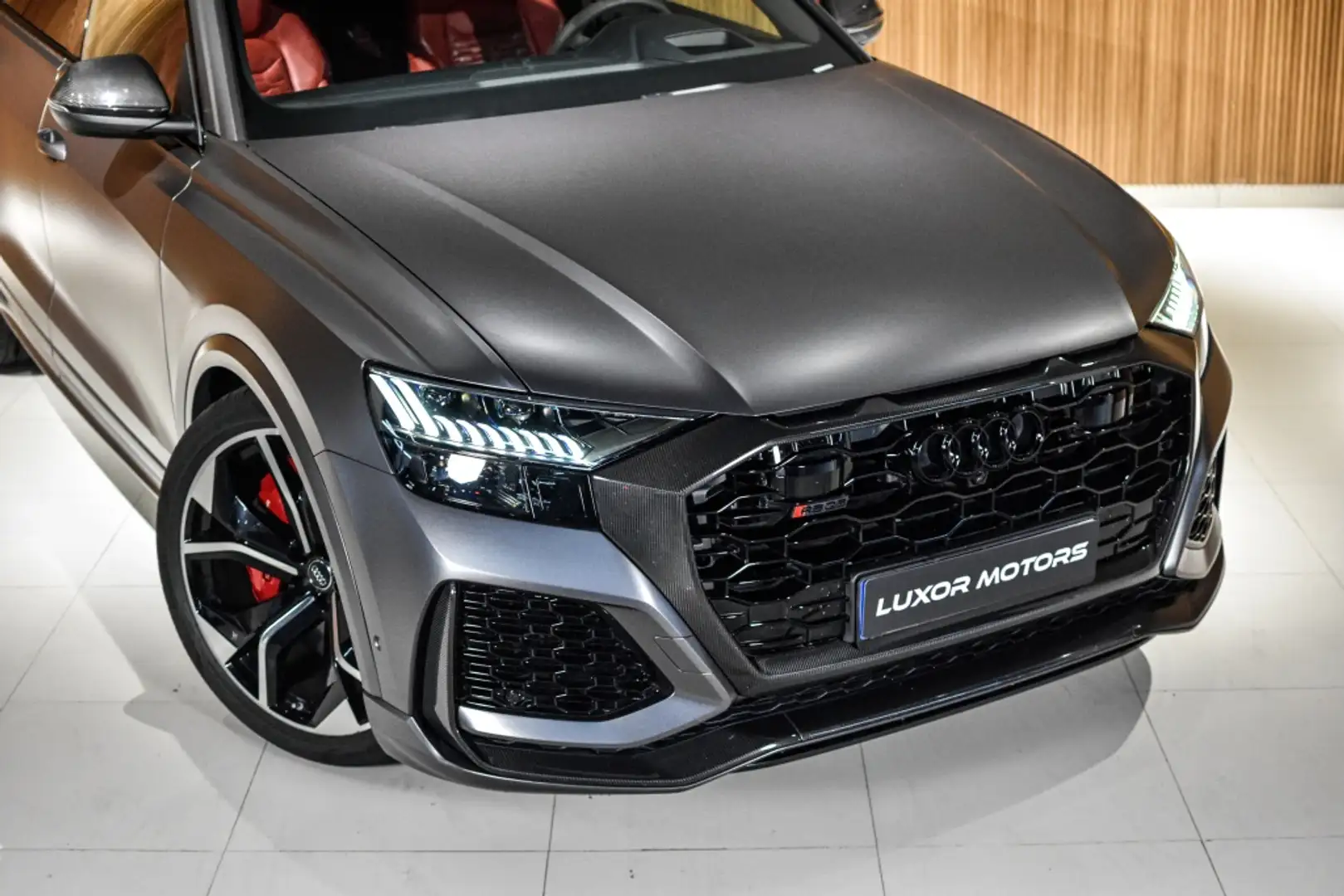 Audi RS Q8 TFSI quattro tiptronic Gris - 2
