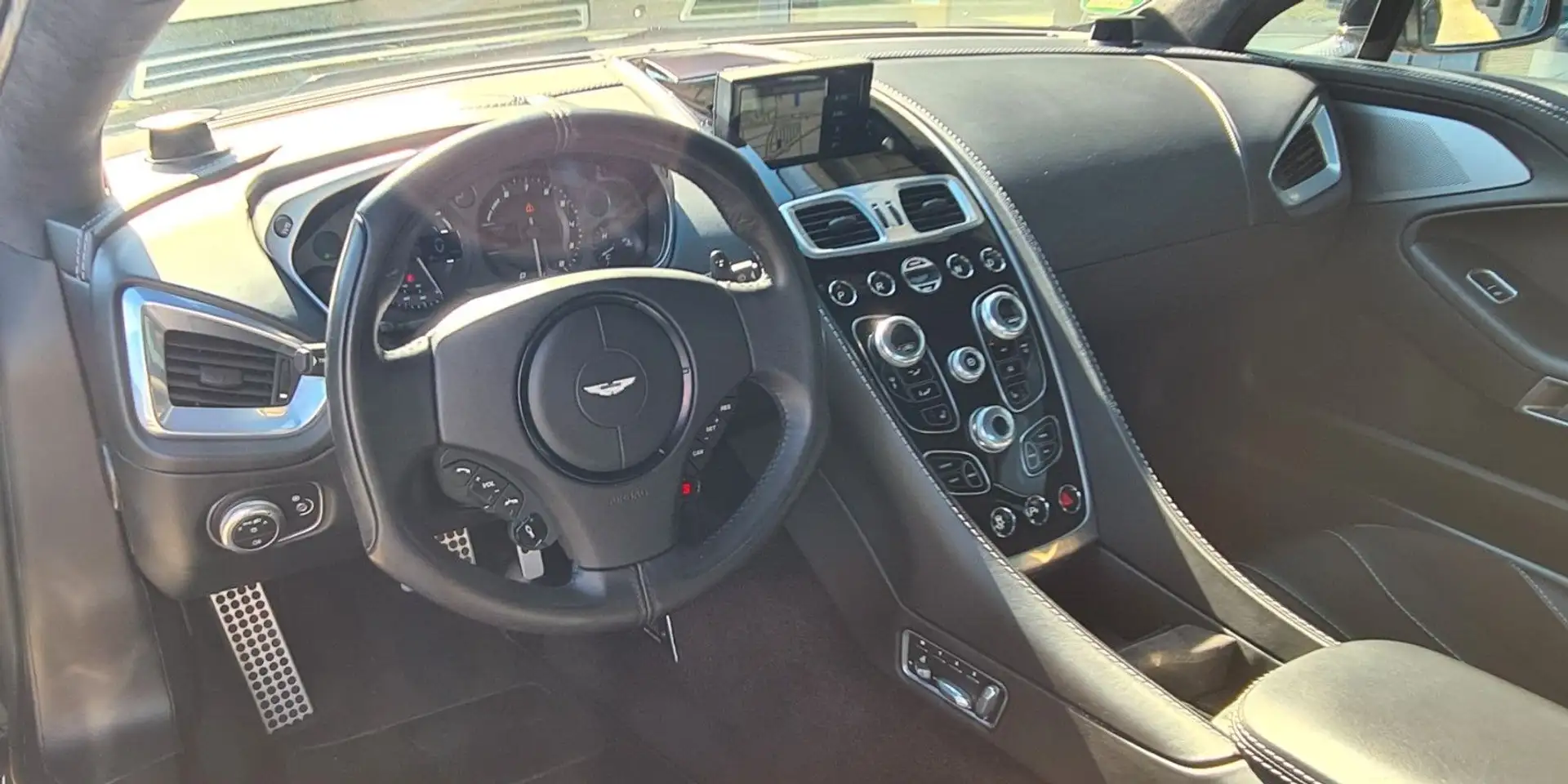 Aston Martin Vanquish / Service+Reifen neu/AM Garantie Negro - 2