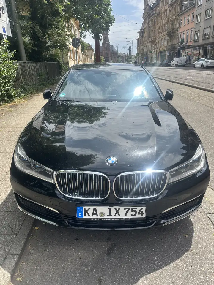BMW 740