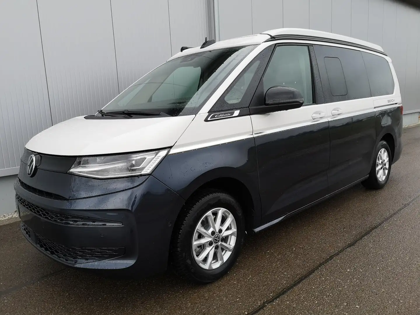Volkswagen T7 California T7 2.0TDI DSG California Beach GV5 Elegance+ Albastru - 1