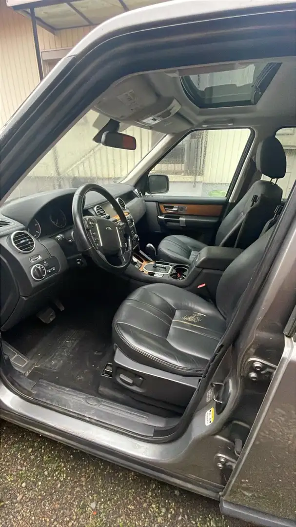 Land Rover Discovery HSE SDV6 Grau - 1