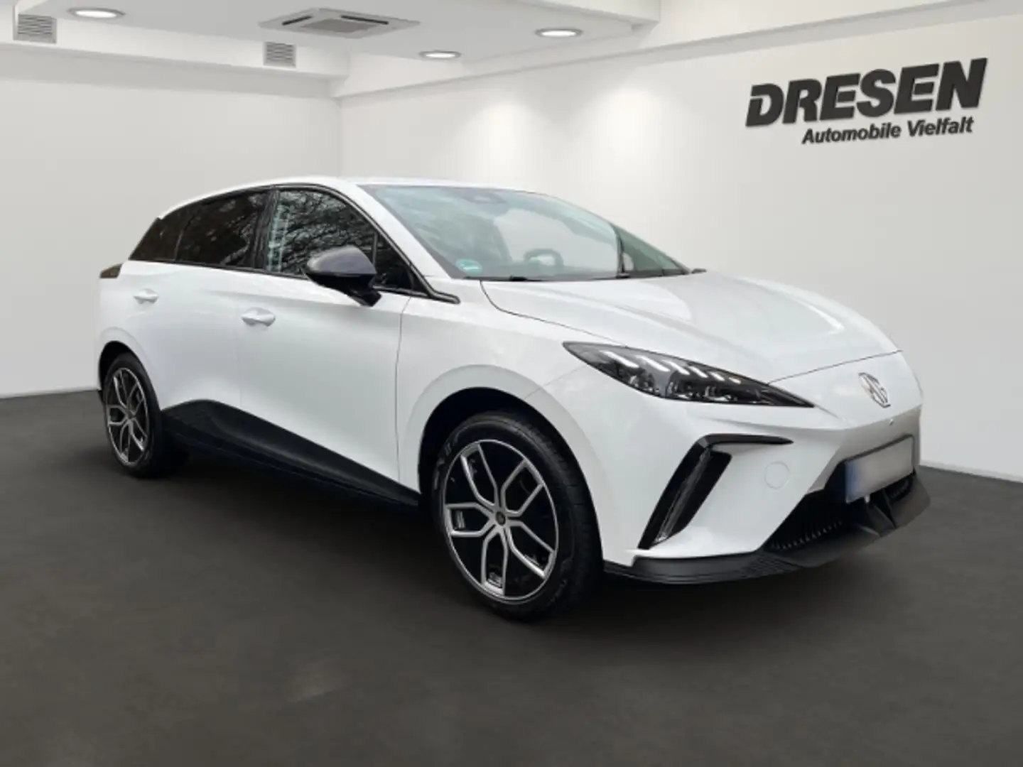 MG MG4 LUXURY +Sitz-&Lenkradheizung+Navi+360-Grad-Kamera Weiß - 2