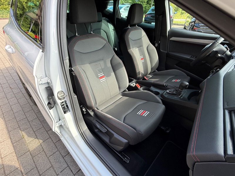 SEAT Ibiza FR 1.0 TSI DSG APP/KLIMA/TEMP/LED/DAB — photo 9