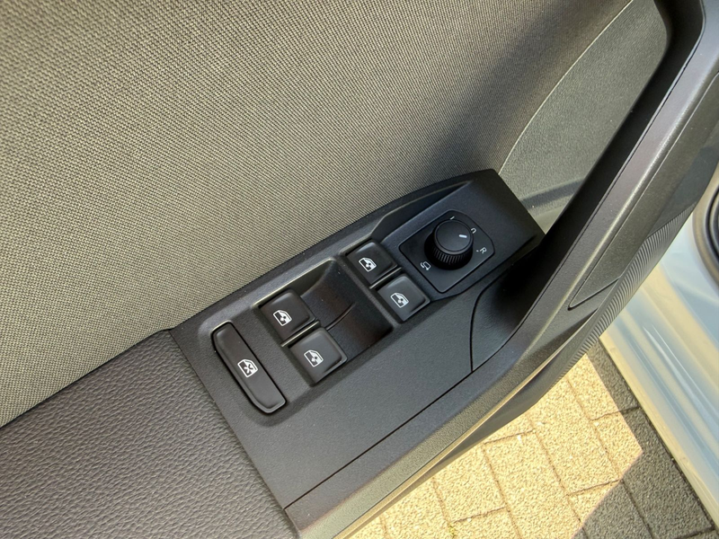 SEAT Ibiza FR 1.0 TSI DSG APP/KLIMA/TEMP/LED/DAB — photo 12