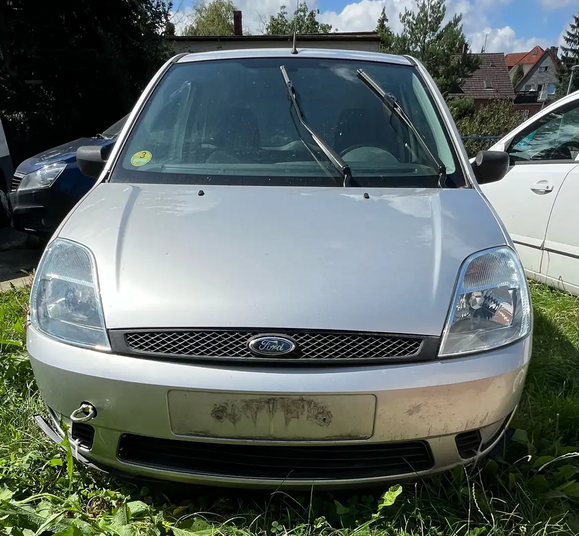 Ford Fiesta - 2