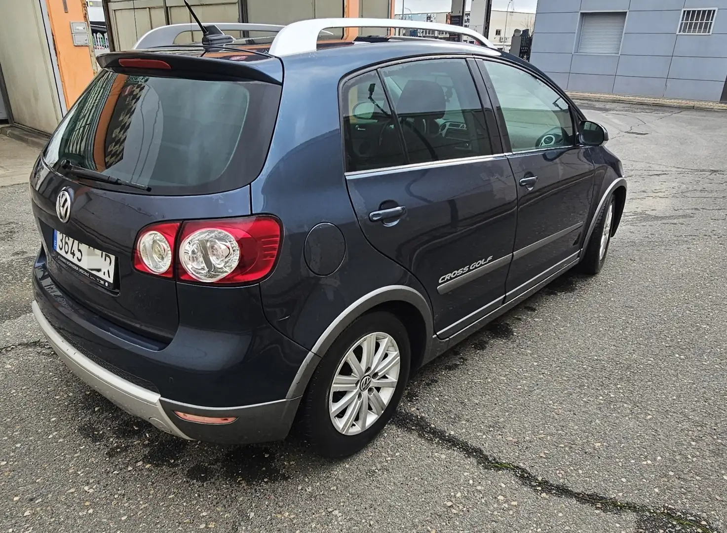 Volkswagen Golf Plus CrossGolf 2.0TDI - 1