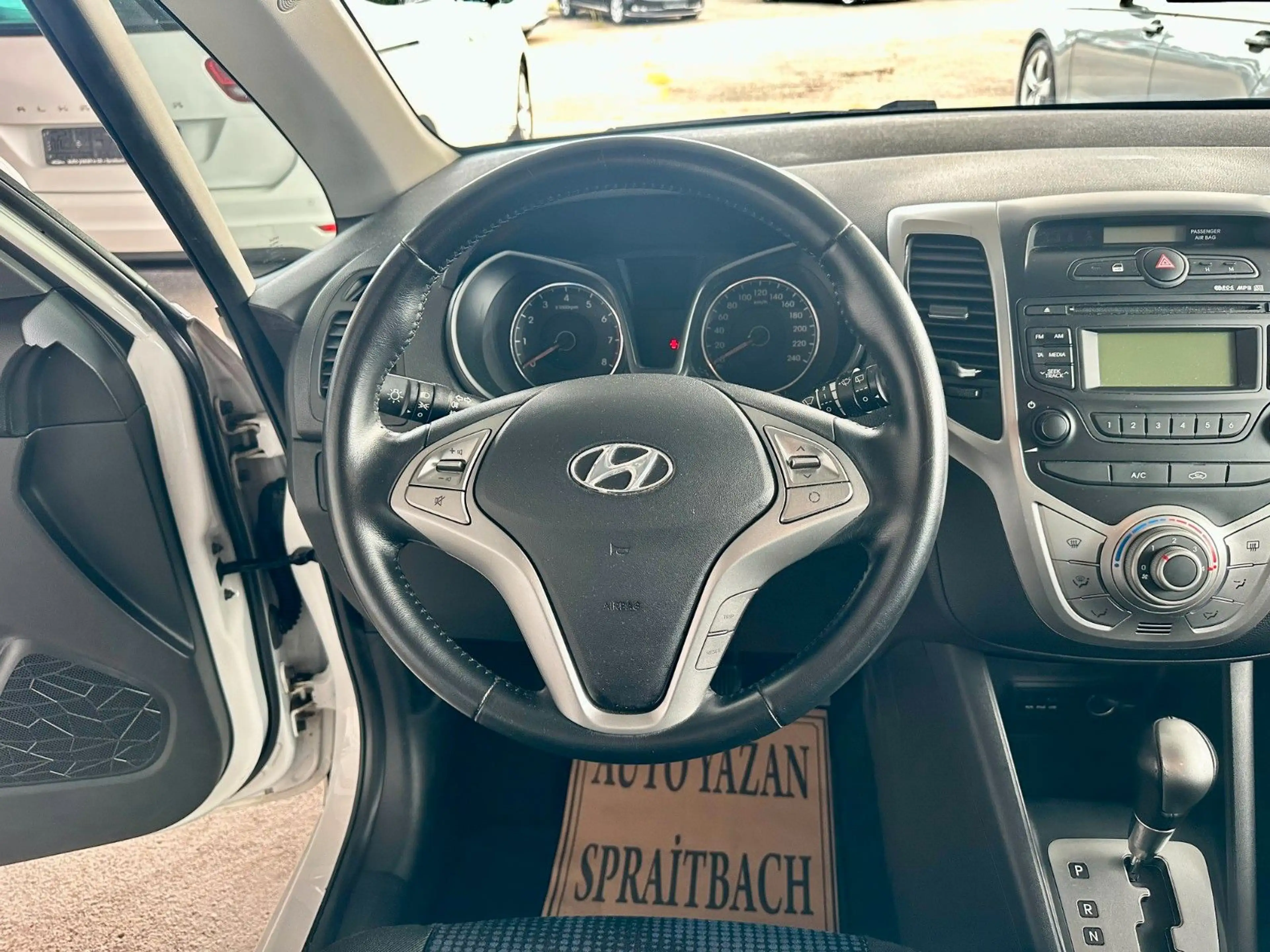 Hyundai iX20 Trend / Automatik — photo 15