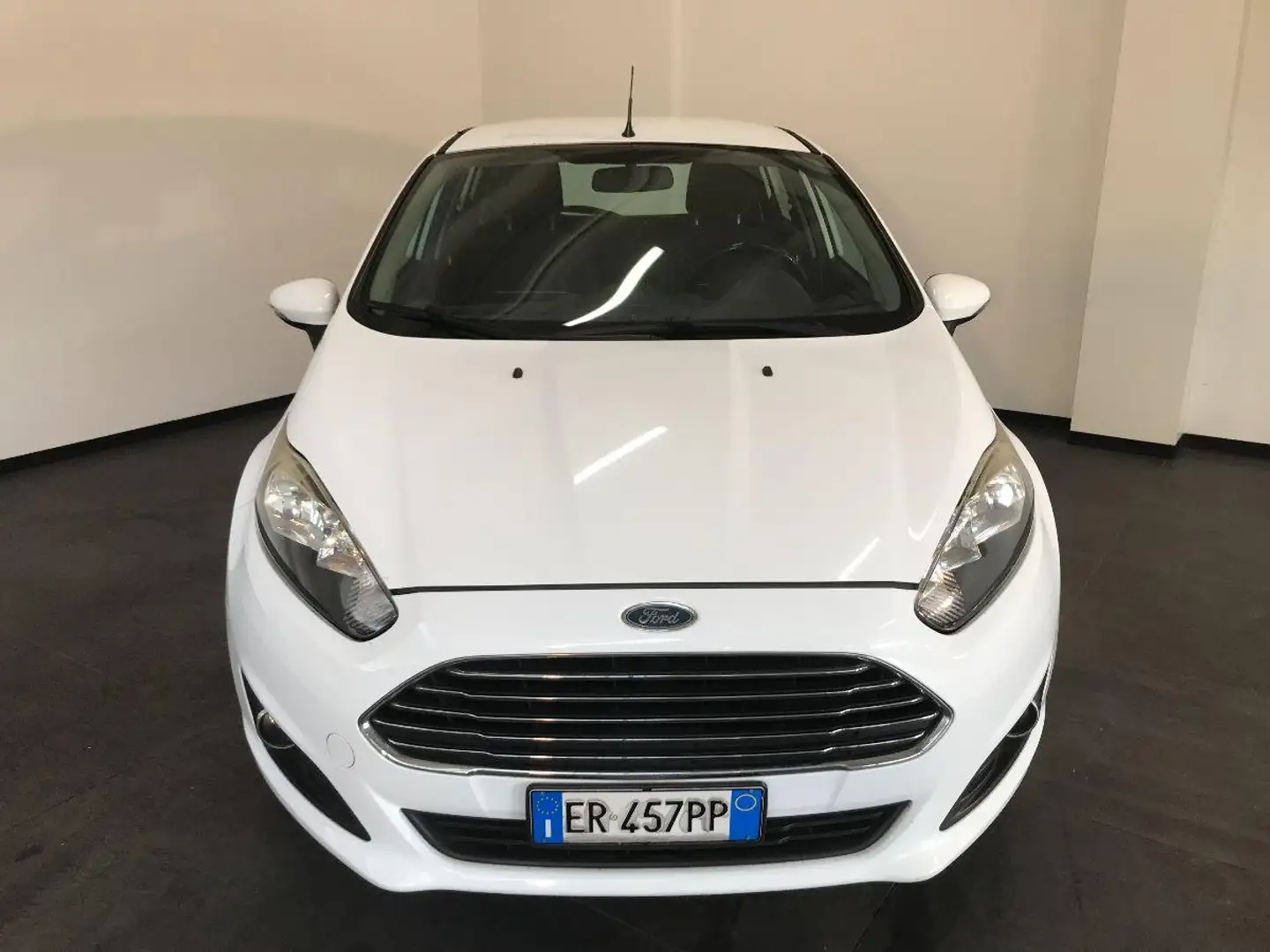 Ford Fiesta 1.5 TDCi 75CV 5p. Business Bianco - 2