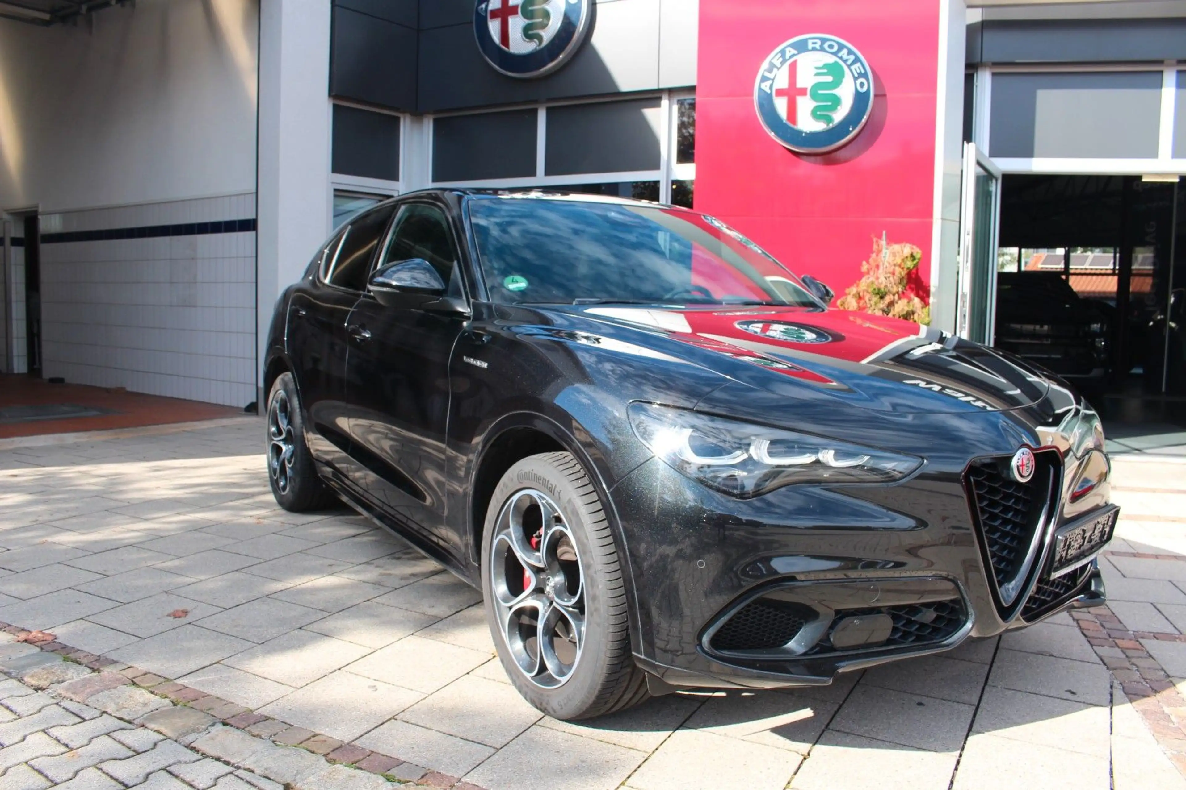 Alfa Romeo Stelvio Veloce Q4 MATRIX/PANO/PREMIUM-PAKET — photo 3
