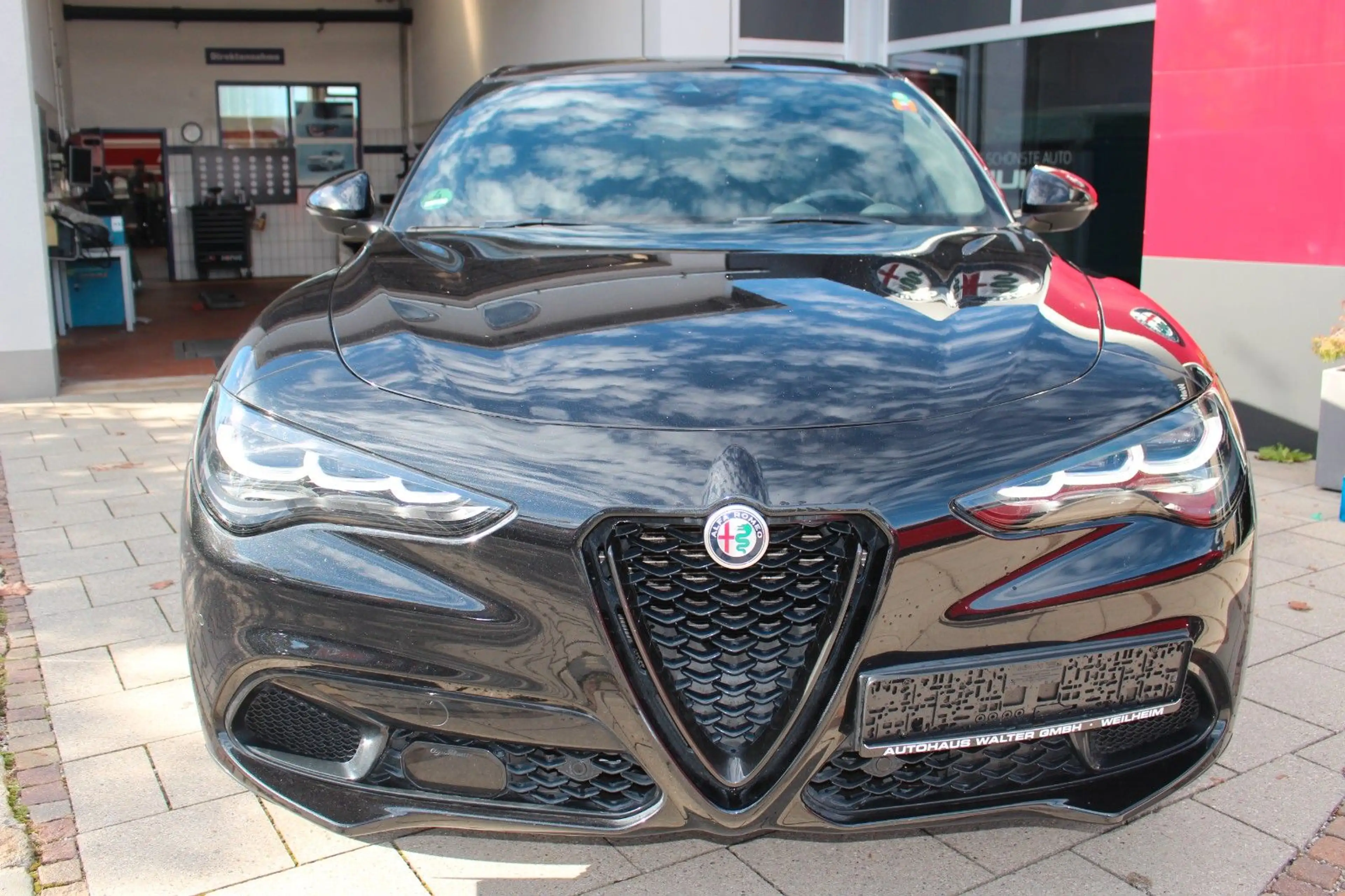 Alfa Romeo Stelvio Veloce Q4 MATRIX/PANO/PREMIUM-PAKET — photo 2