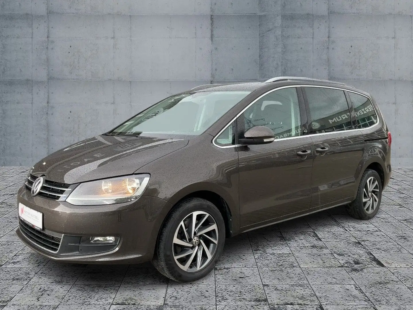 Volkswagen Sharan 2.0 TSI DSG SOUND SHZ+2xPDC+APP+NSW+MFL Barna - 2
