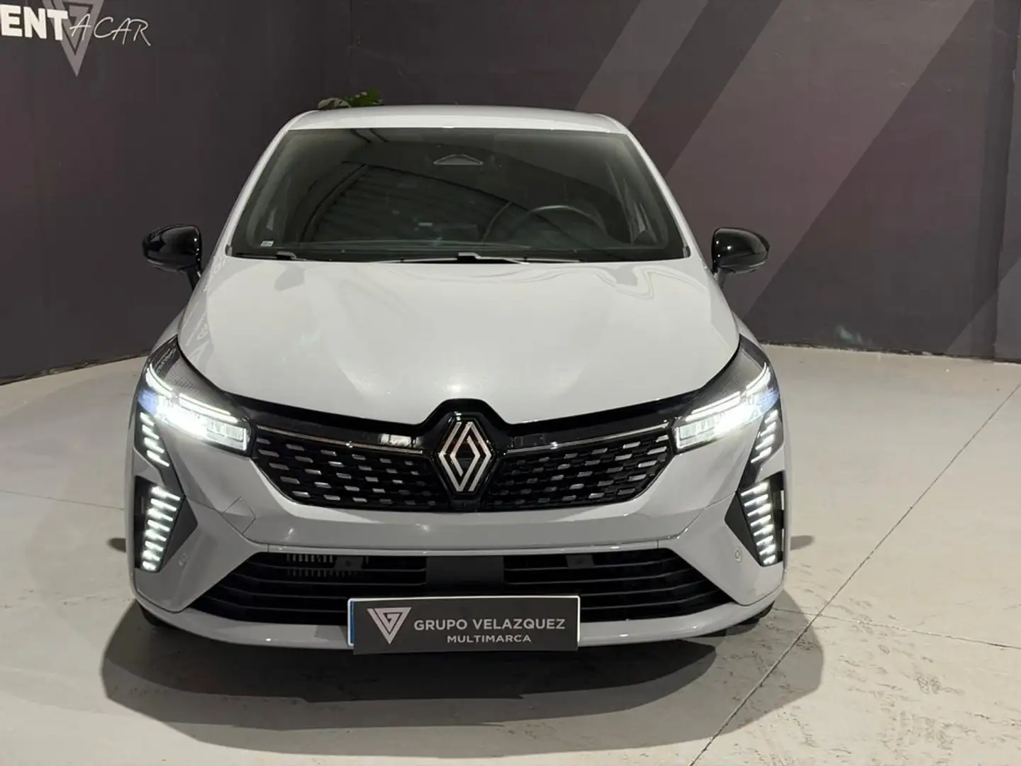 Renault Clio TCe Techno 67kW Burdeos - 2