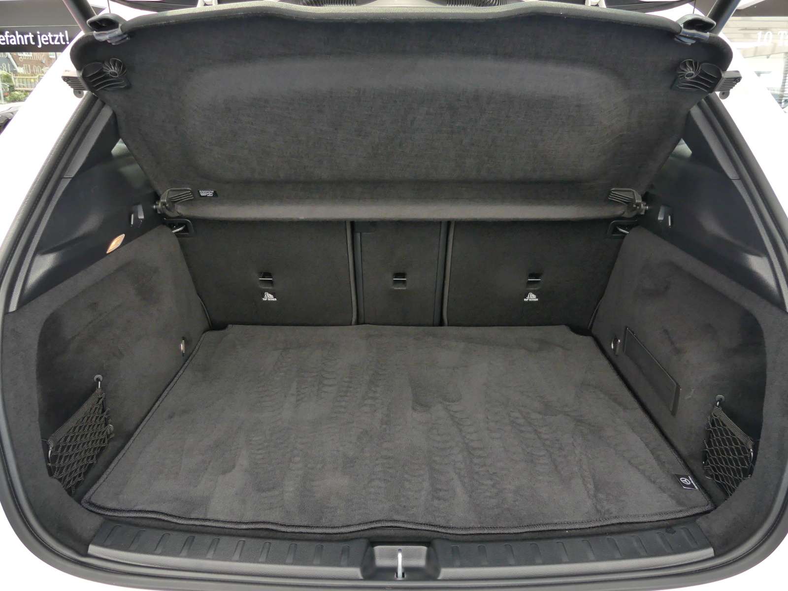 Mercedes-Benz GLA 220